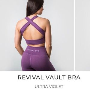 Alphalete Ultra Violet Revival Vault Bra